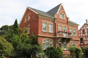 Ferienwohnung Mandelblüte Schotten